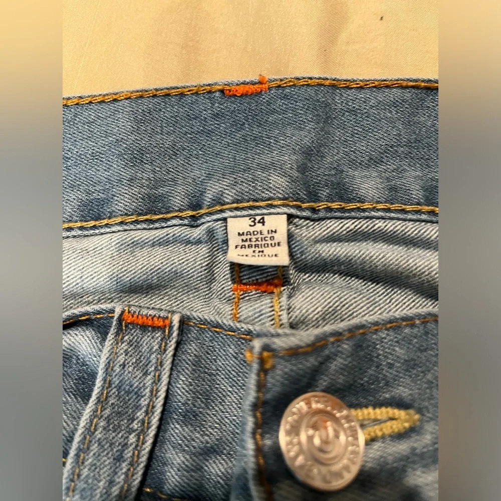 NWOT True Religion Straight Jeans Size 34